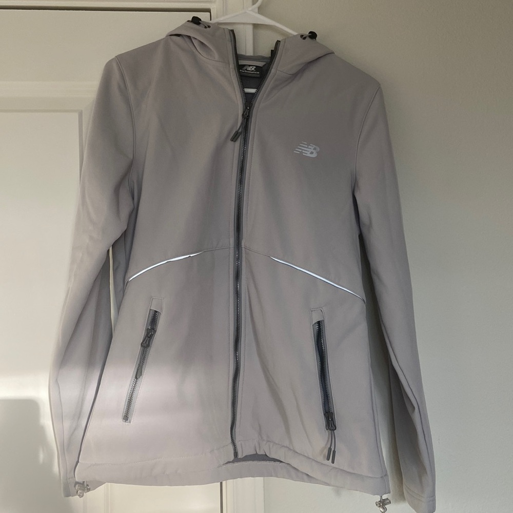 Women’s New Balance fleece lined windbreaker jacket